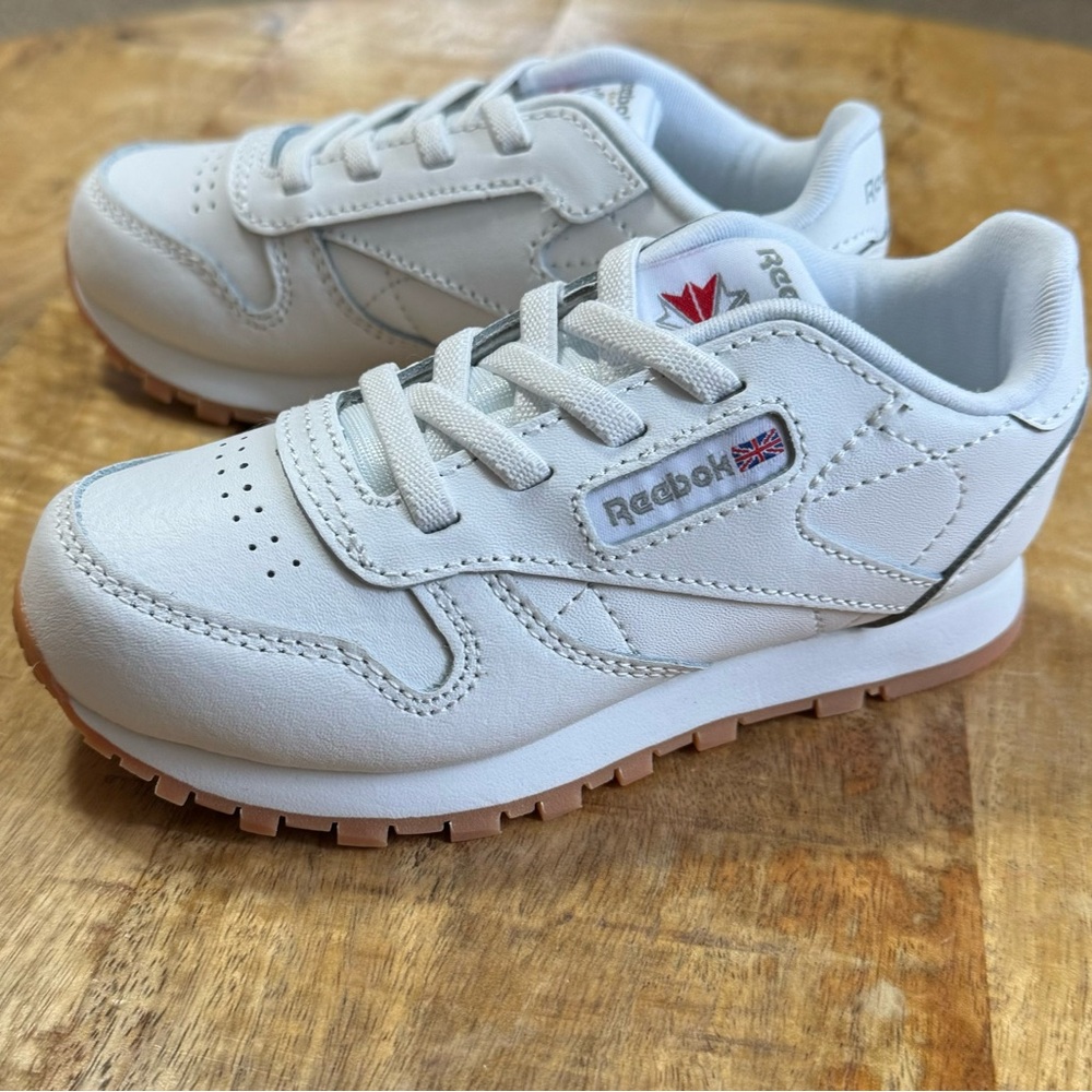 Brand New White Reebok tennis shoes